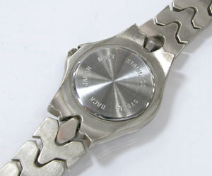 GENEVE�G�݃E�H�b�`�r���vGENEV���W