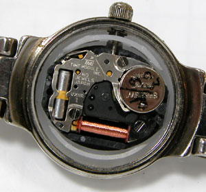 �G�݃E�H�b�`�r���v/GUESS���[�u�����g